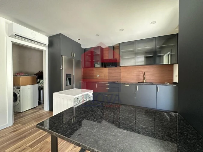 Moradia T3 para Venda em Espinho Foto 4