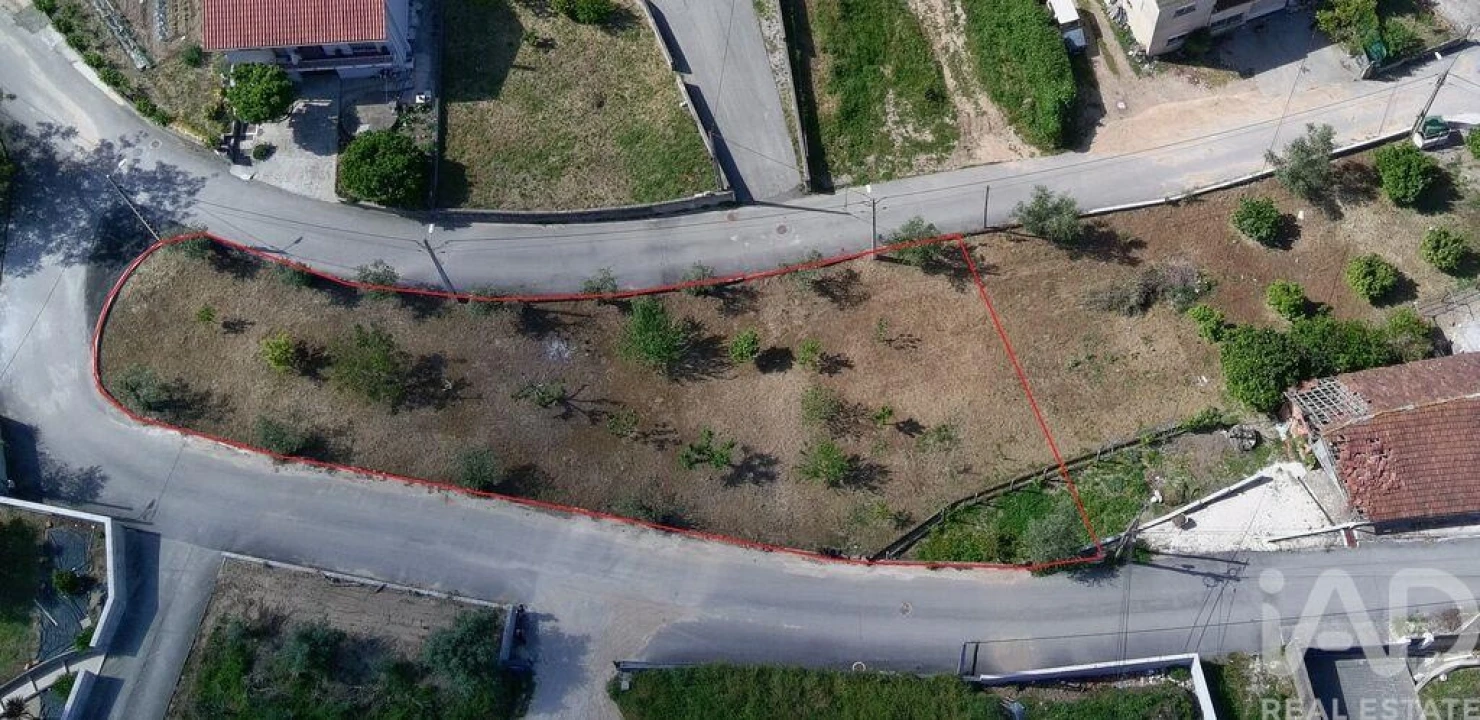 Terreno para Venda em Arrabal Foto 1