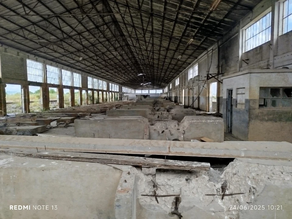 Armazém para Arrendamento em Almargem do Bispo, Pêro Pinheiro e Montelavar Foto 1