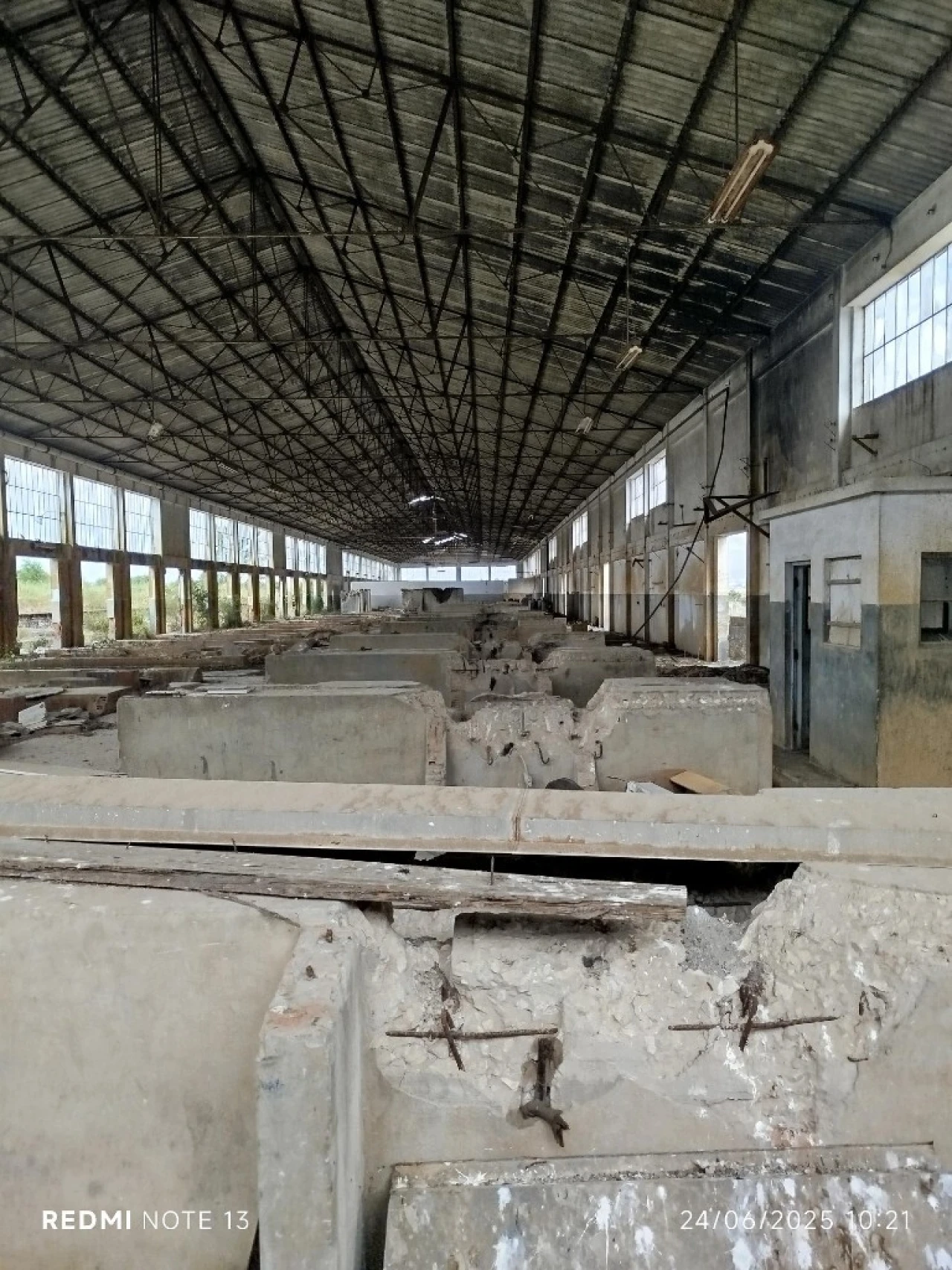 Armazém para Arrendamento em Almargem do Bispo, Pêro Pinheiro e Montelavar Foto 2