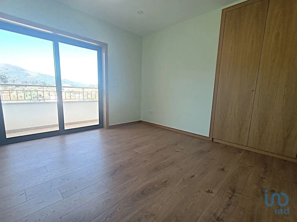 Moradia T3 para Venda em Vale Foto 14