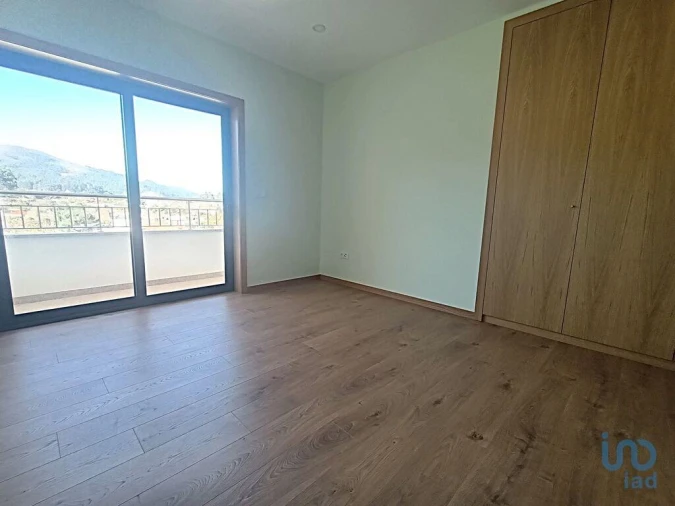 Moradia T3 para Venda em Vale Foto 14