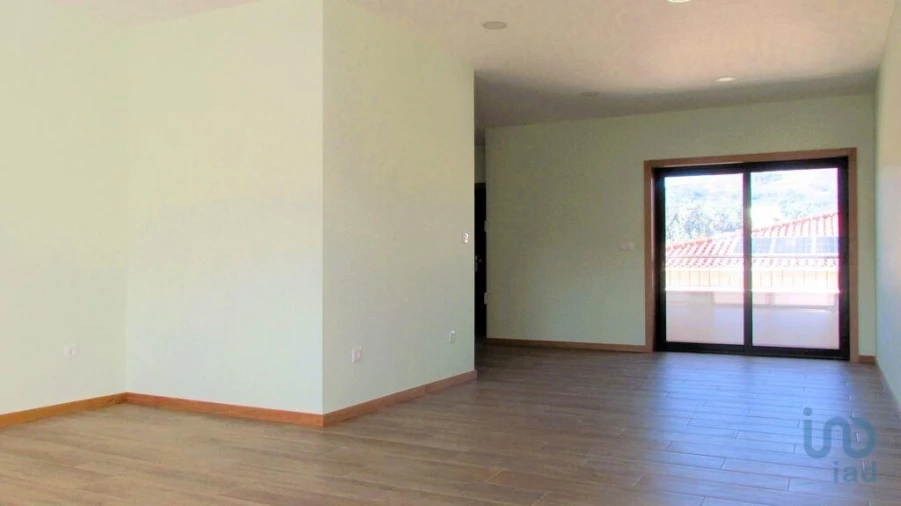 Moradia T3 para Venda em Vale Foto 3