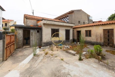 Moradia T2 para Venda em Póvoa de Varzim, Beiriz e Argivai