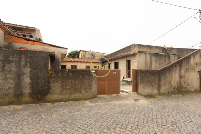 Moradia T2 para Venda em Póvoa de Varzim, Beiriz e Argivai