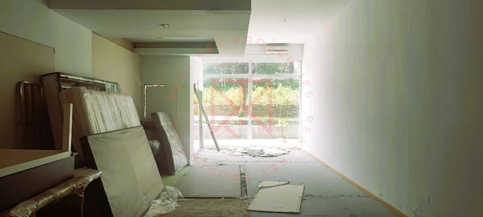 Loja para Arrendamento em Cidade da Maia Foto 14