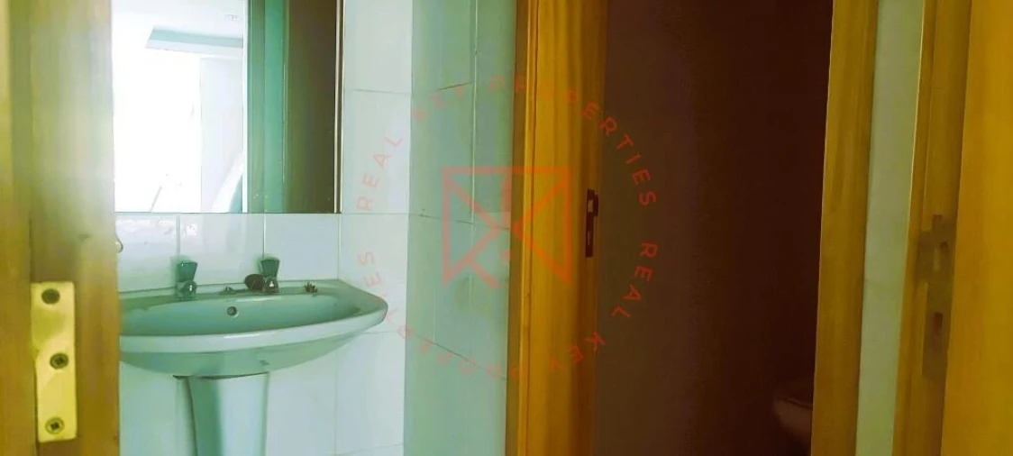 Loja para Arrendamento em Cidade da Maia Foto 8