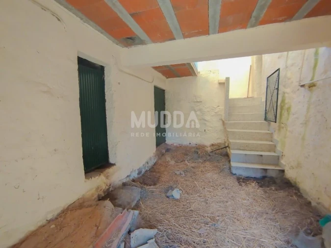 Moradia T2 para Venda em Aguas Frias Foto 12