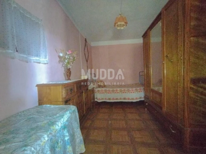 Moradia T2 para Venda em Aguas Frias Foto 6