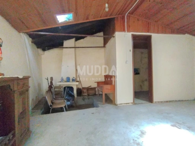 Moradia T2 para Venda em Aguas Frias Foto 8