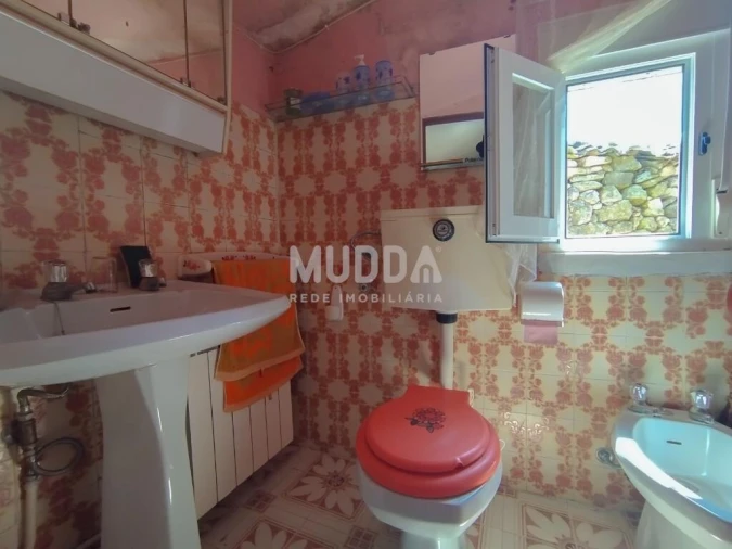 Moradia T2 para Venda em Aguas Frias Foto 7