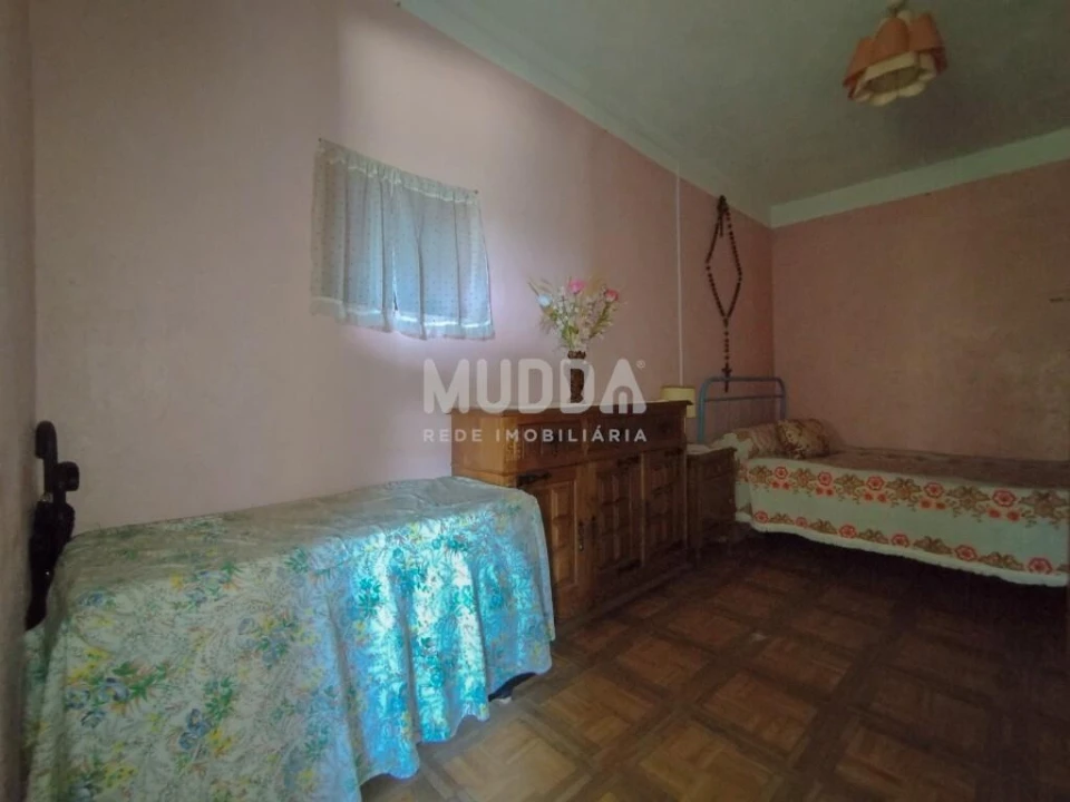 Moradia T2 para Venda em Aguas Frias Foto 4