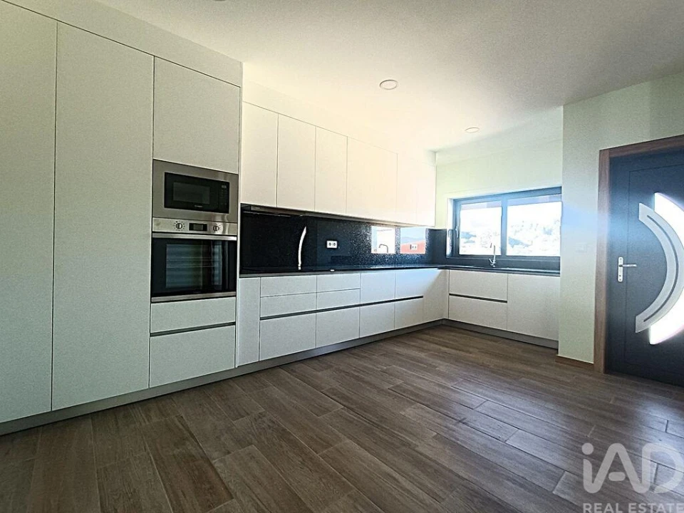 Moradia T3 para Venda em Vale Foto 22