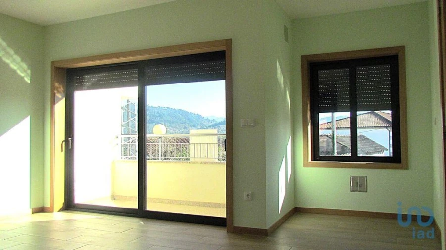 Moradia T3 para Venda em Vale Foto 3