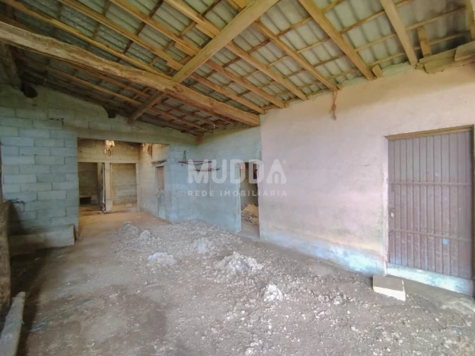 Moradia T4 para Venda em Aguas Frias Foto 8