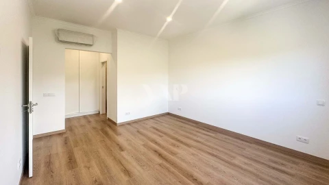 Moradia T5 para Venda em São Brás de Alportel