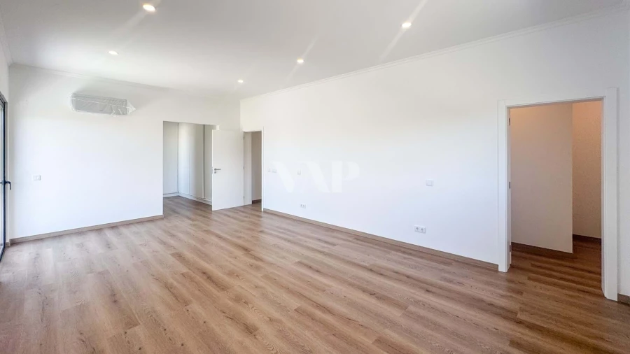 Moradia T5 para Venda em São Brás de Alportel Foto 12