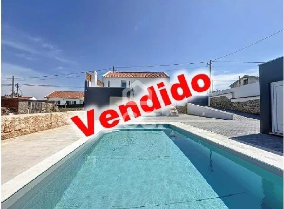 Moradia T3 para Venda em Caldas da Rainha - Santo Onofre e Serra do Bouro Foto 1