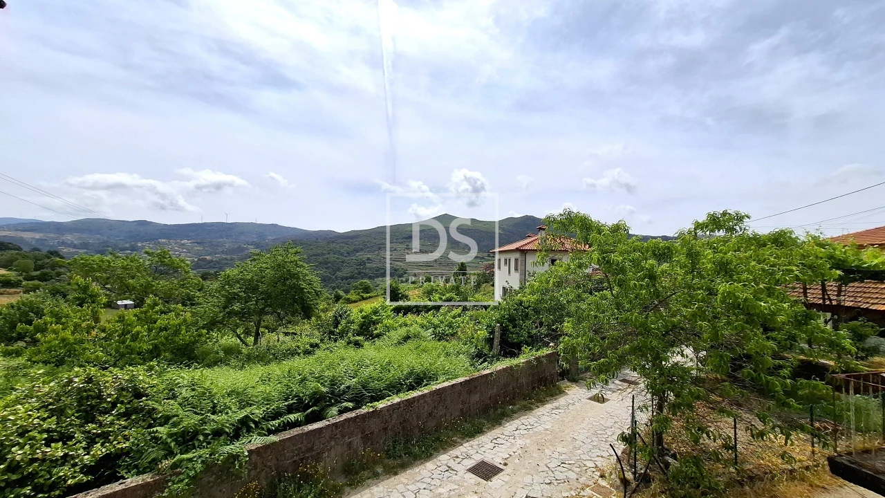 Moradia T3 para Venda em Campelo e Ovil Foto 13