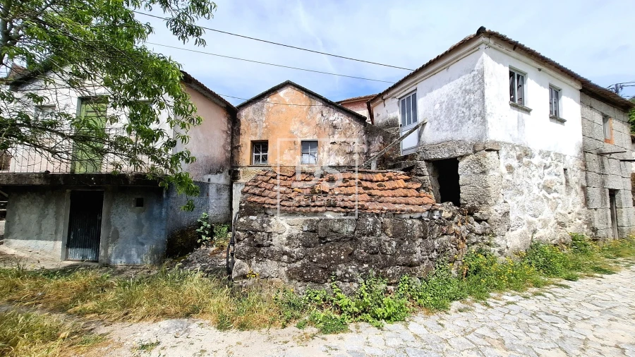 Moradia T3 para Venda em Campelo e Ovil Foto 10