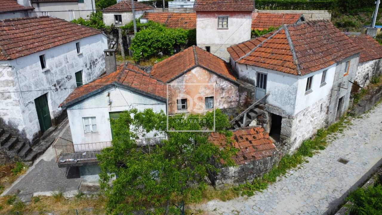 Moradia T3 para Venda em Campelo e Ovil Foto 2