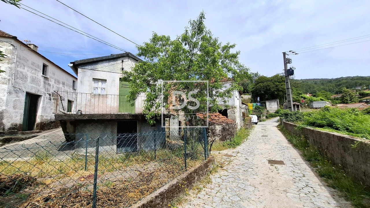 Moradia T3 para Venda em Campelo e Ovil Foto 9