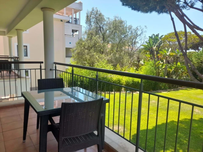 Apartamento T2 para Venda em Quarteira Foto 16