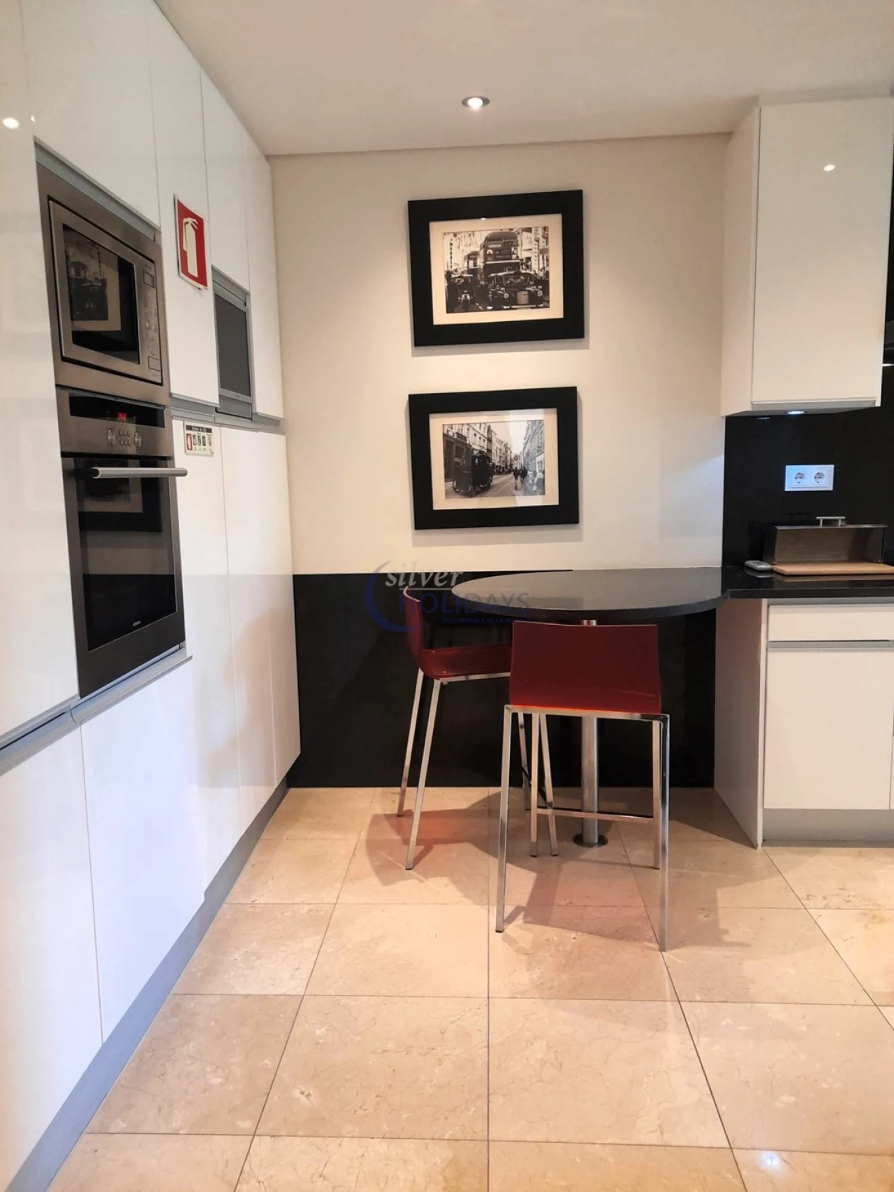 Apartamento T2 para Venda em Quarteira Foto 3