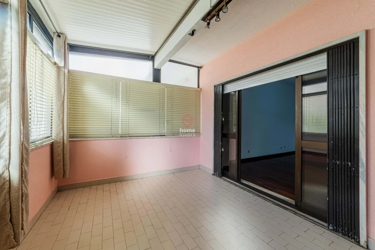 Apartamento T3 para Venda em Carnide Foto 18