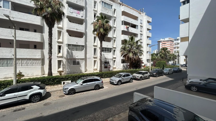 Apartamento T3 para Venda em Quarteira Foto 25