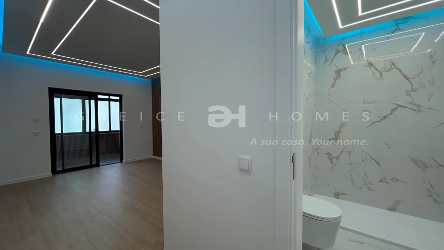 Apartamento T3 para Venda em Quarteira Foto 22