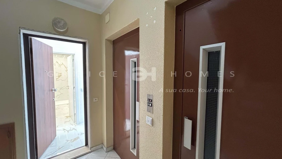 Apartamento T3 para Venda em Quarteira Foto 19