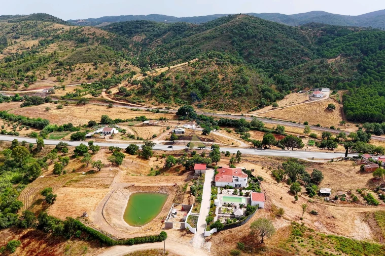 Moradia T3 para Venda em São Marcos da Serra Foto 67