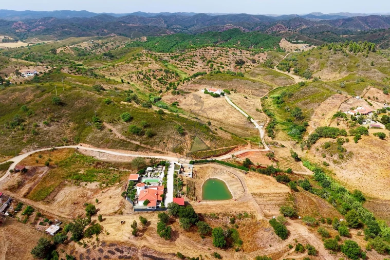 Moradia T3 para Venda em São Marcos da Serra Foto 64