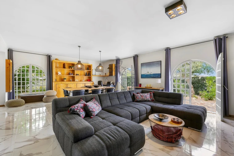 Moradia T3 para Venda em São Marcos da Serra Foto 3