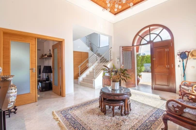 Moradia T4 para Venda em Loule (São Sebastião)