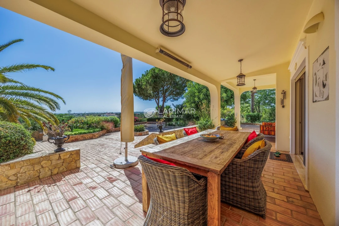 Moradia T3 para Venda em Olhão Foto 1