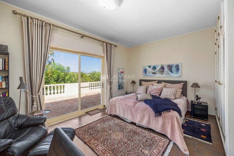 Moradia T3 para Venda em Olhão Foto 13