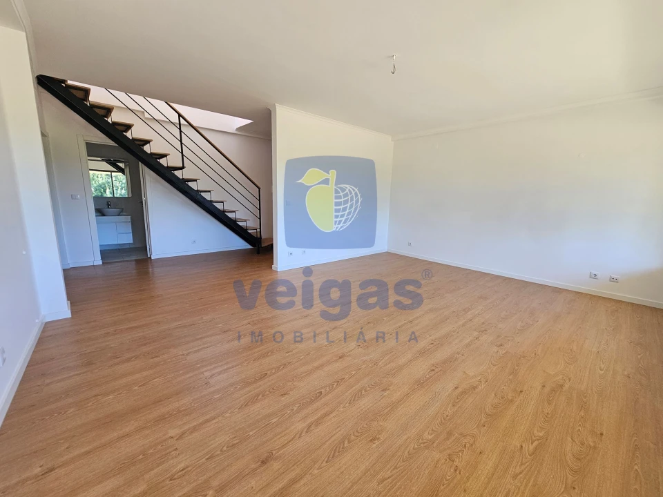 Apartamento T4 para Venda em Bombarral e Vale Covo Foto 30