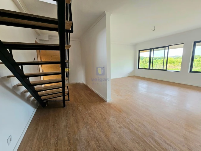 Apartamento T4 para Venda em Bombarral e Vale Covo Foto 3
