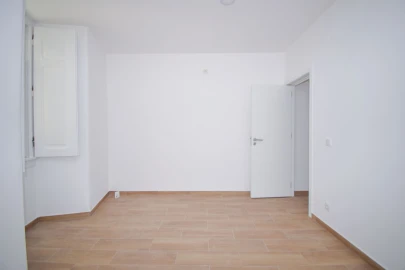 Apartamento T2 para Arrendamento em Misericórdia