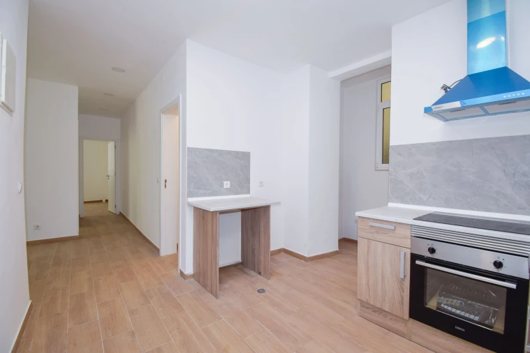 Apartamento T2 para Arrendamento em Misericórdia Foto 11
