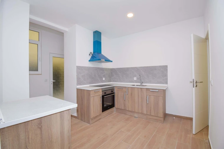 Apartamento T2 para Arrendamento em Misericórdia Foto 12