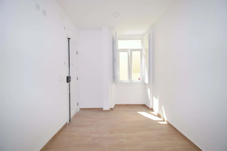 Apartamento T2 para Arrendamento em Misericórdia Foto 7