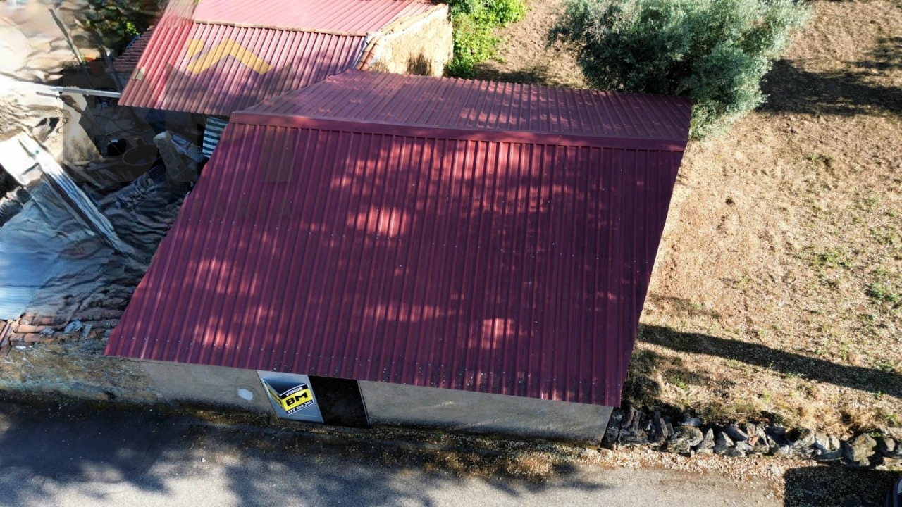 Armazém para Venda em Freixial e Juncal do Campo Foto 1