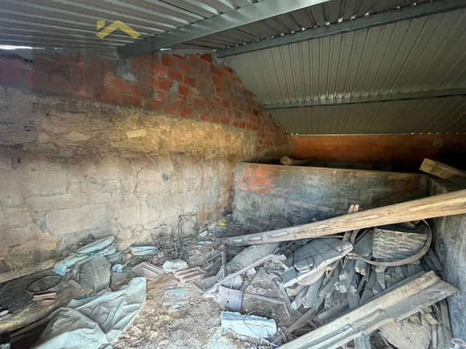 Armazém para Venda em Freixial e Juncal do Campo Foto 4