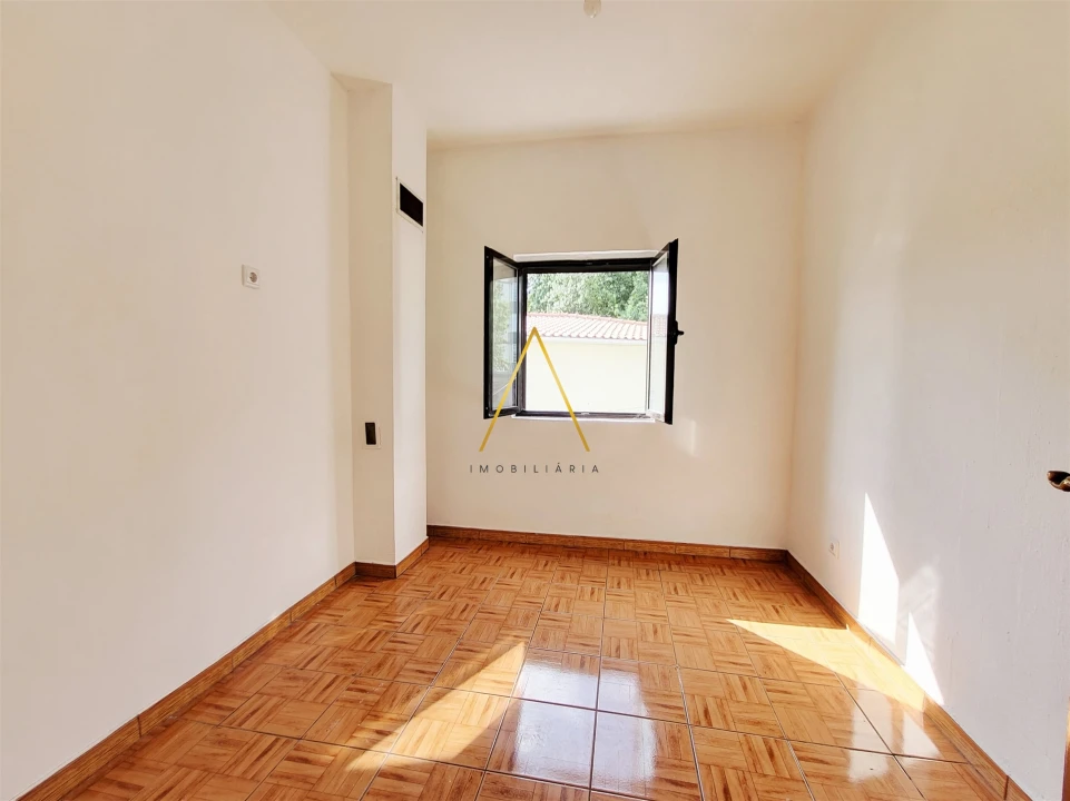 Moradia T3 para Venda em Viseu Foto 5