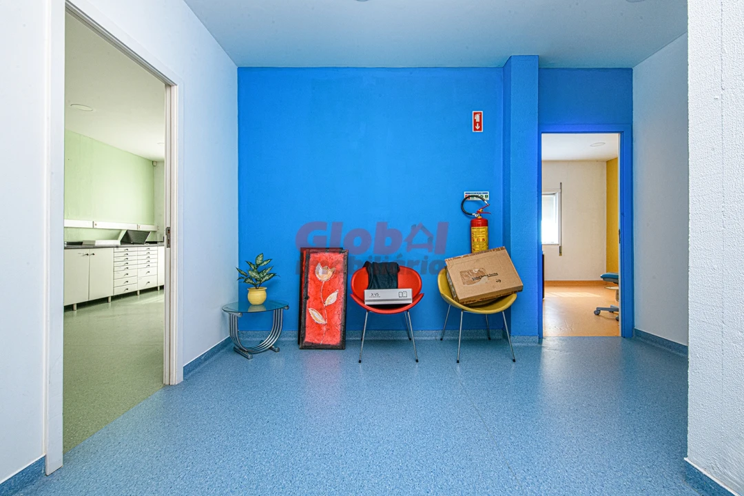 Loja para Trespasse em Faíl e Vila Chã de Sá Foto 3