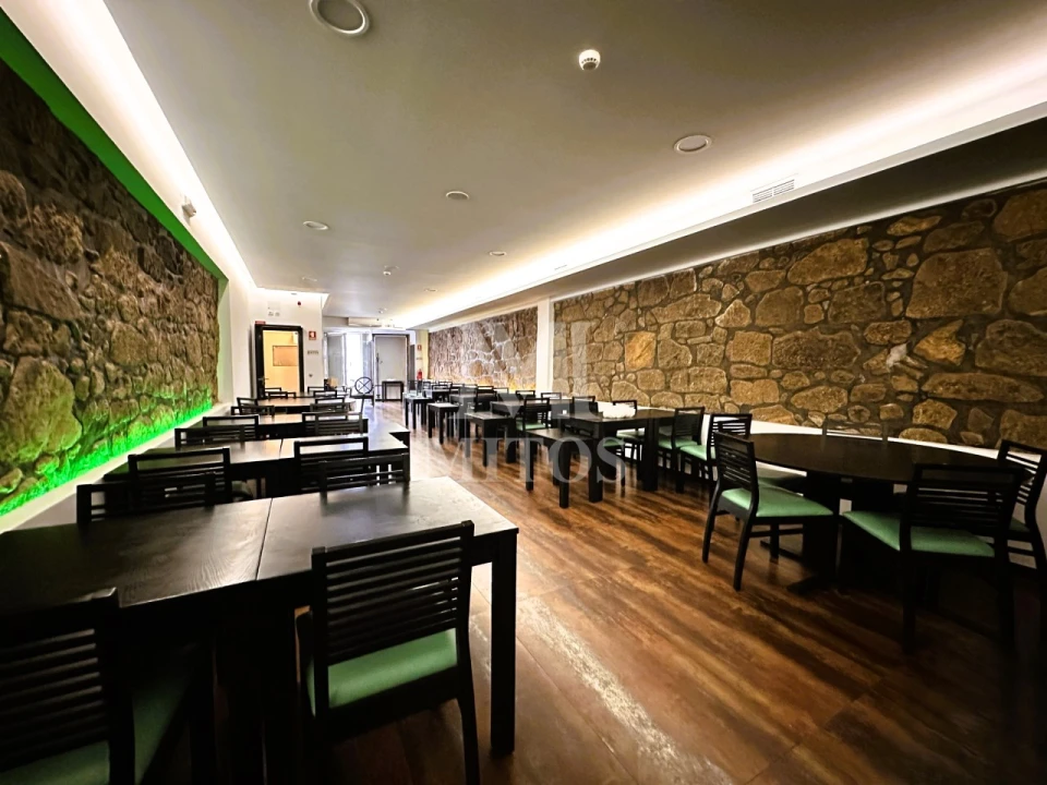 Negócio para Venda em Santa Maria Maior e Monserrate e Meadela Foto 1