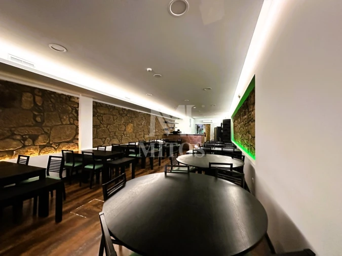 Negócio para Venda em Santa Maria Maior e Monserrate e Meadela Foto 2